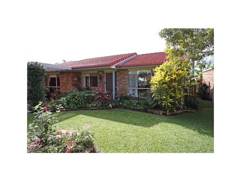 3 Woodland Close, Torquay QLD 4655