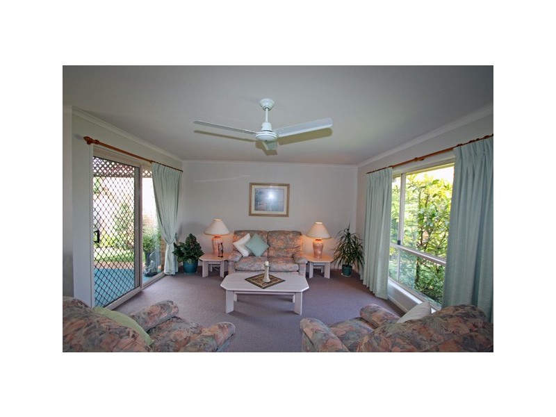 3 Woodland Close, Torquay QLD 4655