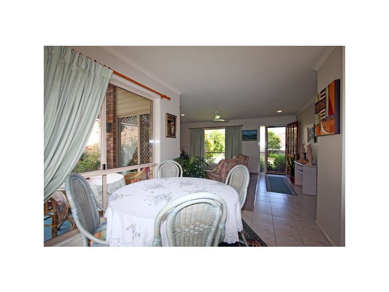 3 Woodland Close, Torquay QLD 4655