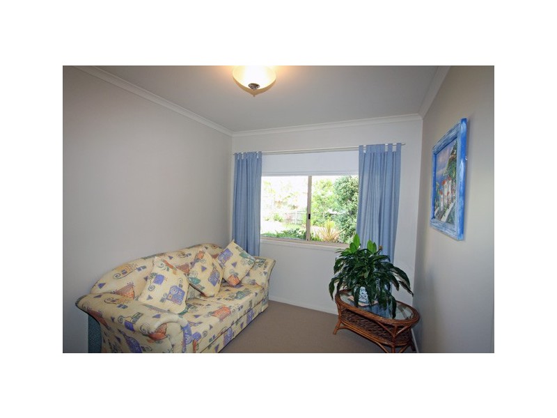 3 Woodland Close, Torquay QLD 4655