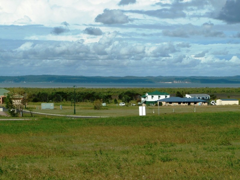 39 Windjammer Circuit, River Heads QLD 4655