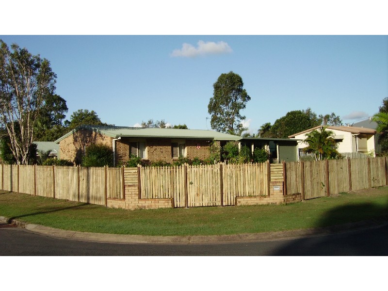 8 Fairway Drive, Urraween QLD 4655