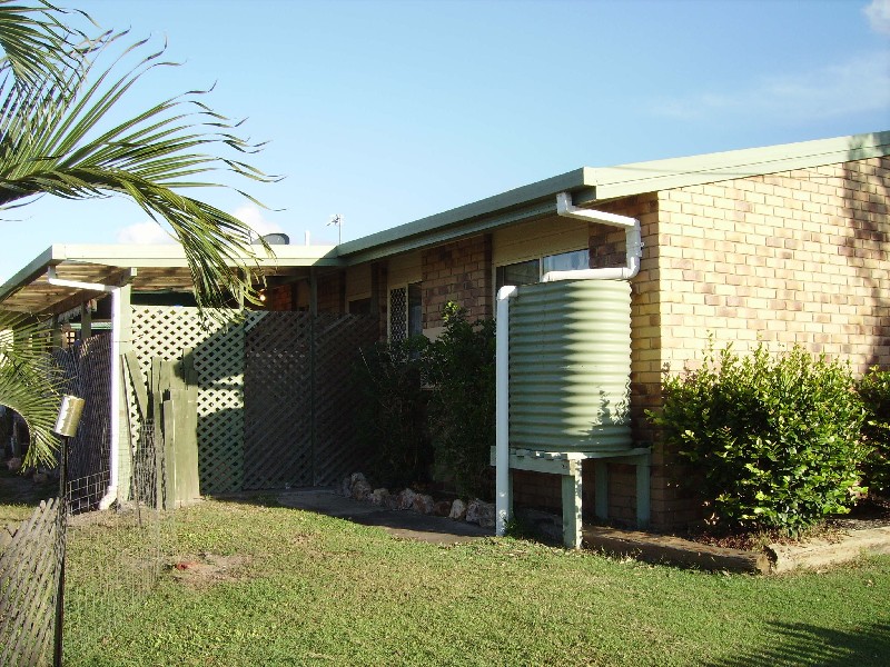 8 Fairway Drive, Urraween QLD 4655