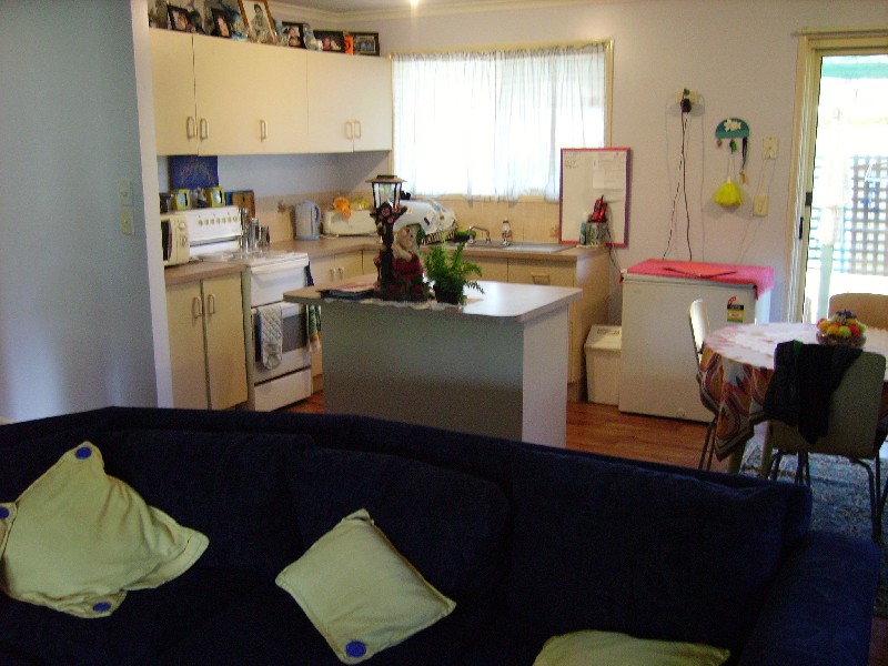 8 Fairway Drive, Urraween QLD 4655