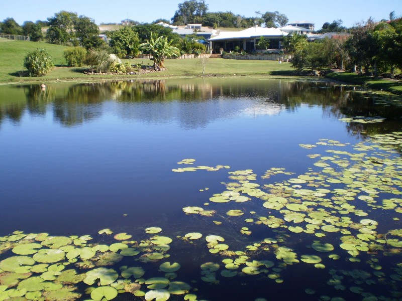 8 Mac Stock Drive, Dundowran Beach QLD 4655