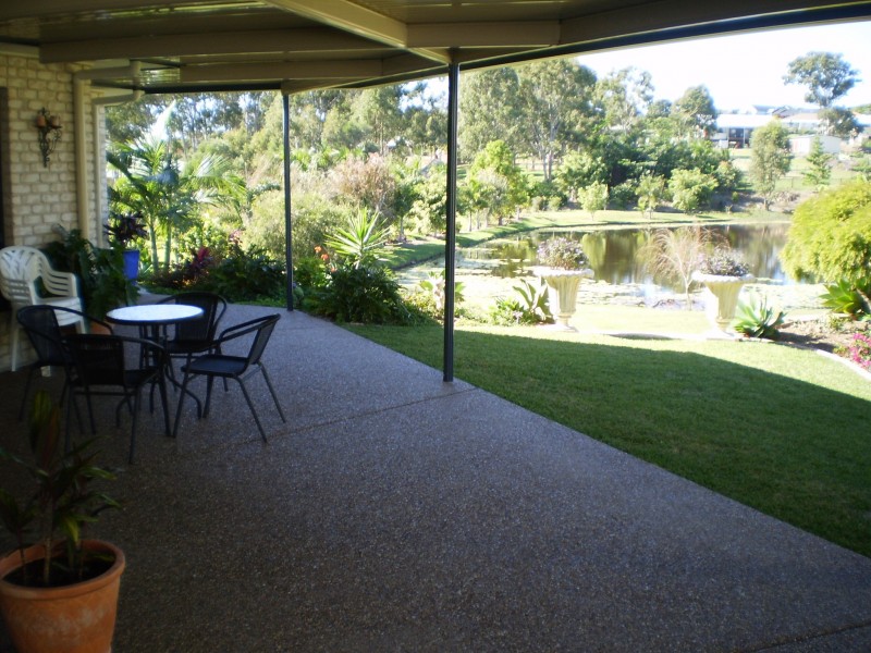 8 Mac Stock Drive, Dundowran Beach QLD 4655