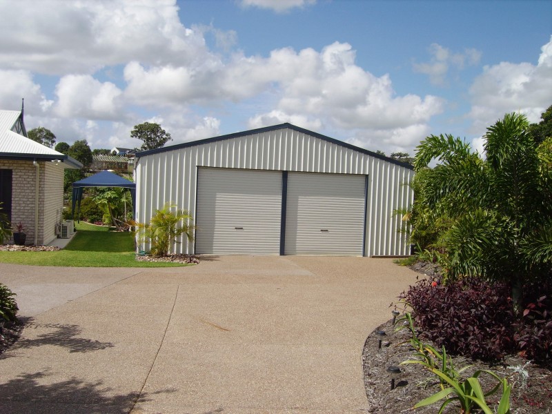 8 Mac Stock Drive, Dundowran Beach QLD 4655