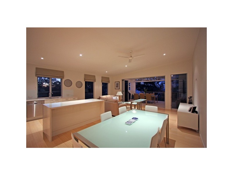 1&3/541 Esplanade, Urangan QLD 4655