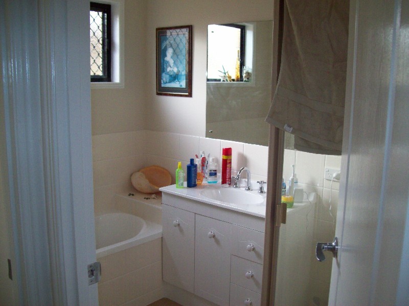 14 Kensi Court, Point Vernon QLD 4655