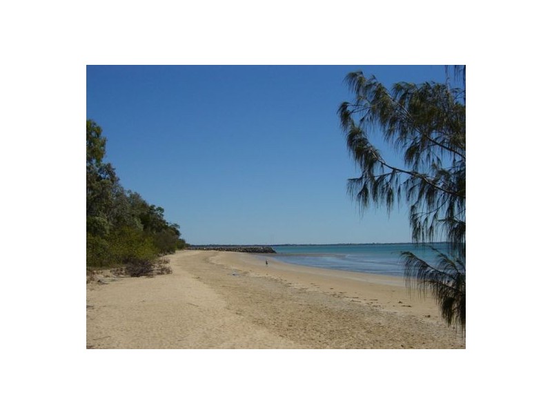 532 The Esplanade, Urangan QLD 4655