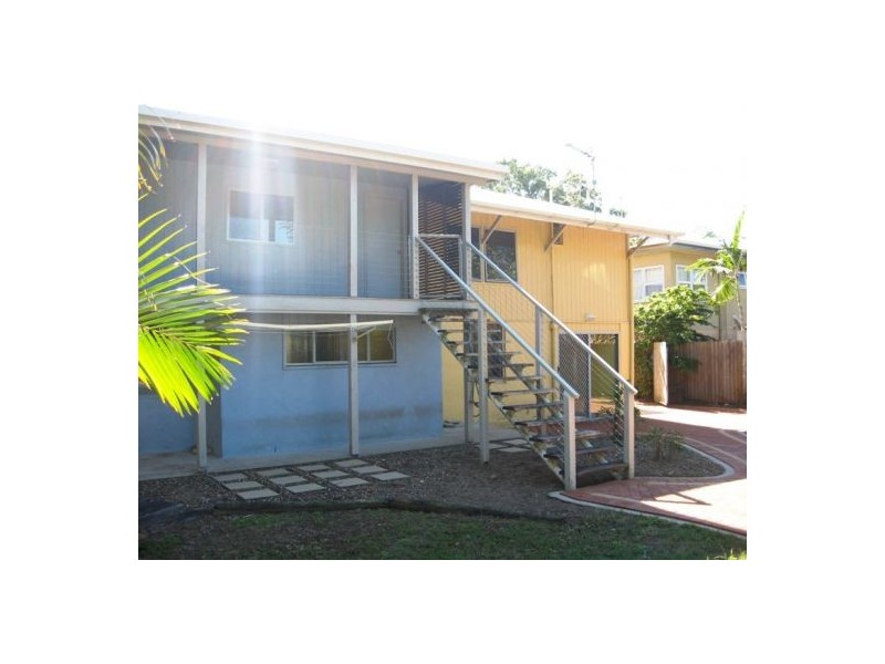 532 The Esplanade, Urangan QLD 4655