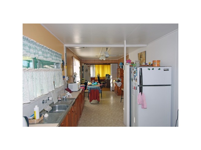 133 Long Street, Point Vernon QLD 4655