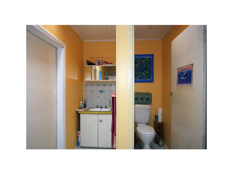 133 Long Street, Point Vernon QLD 4655