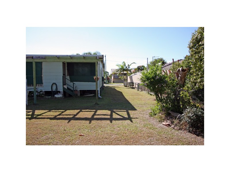 133 Long Street, Point Vernon QLD 4655
