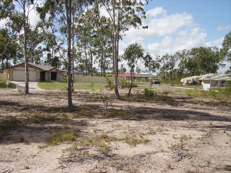 2 brypat close, Burrum Heads QLD 4659