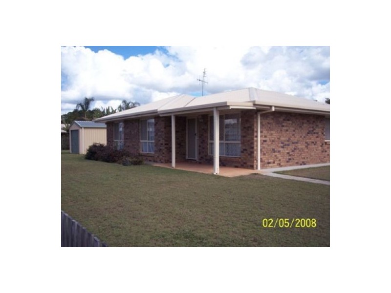 39 Cunningham Street, Torquay QLD 4655