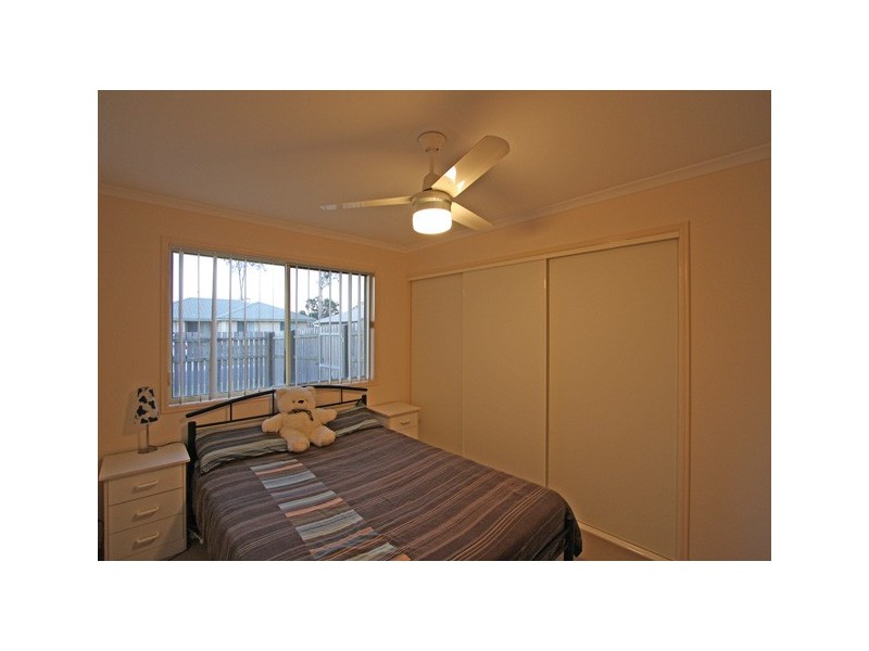 4 Manfred Way, Point Vernon QLD 4655