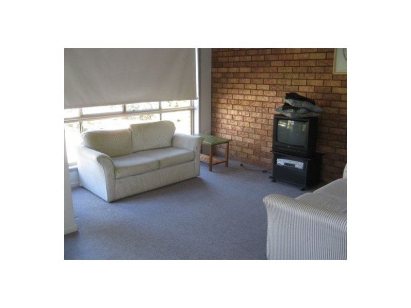 1/489 The Esplanade, Torquay QLD 4655