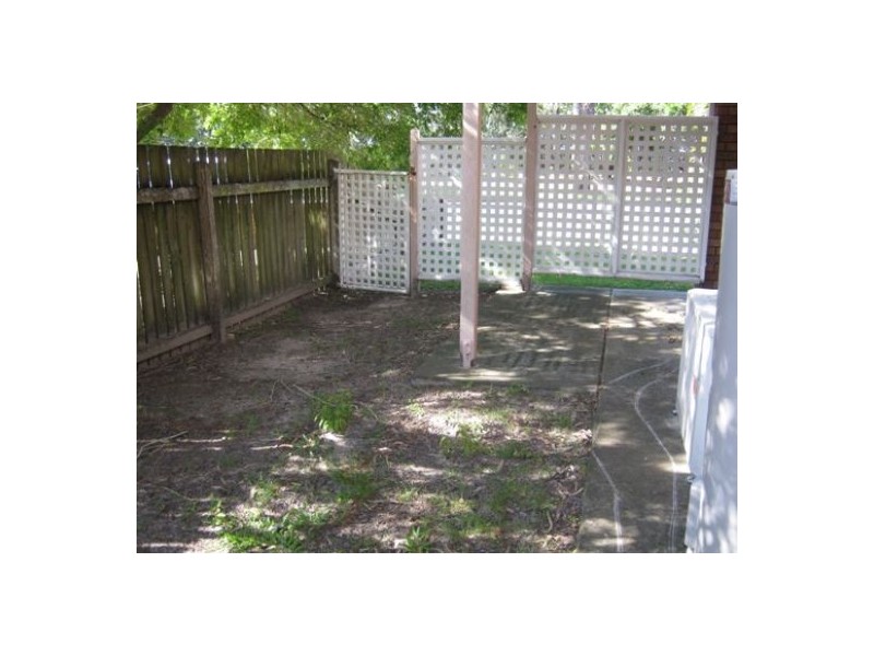 1/489 The Esplanade, Torquay QLD 4655