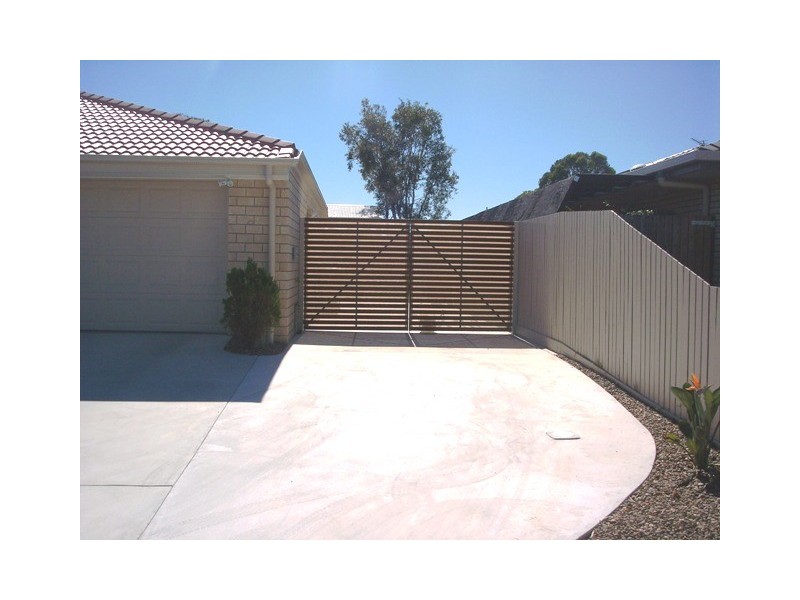 4  Layde Court, Urangan QLD 4655