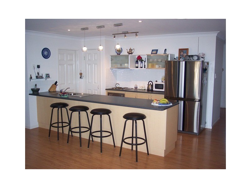 4  Layde Court, Urangan QLD 4655