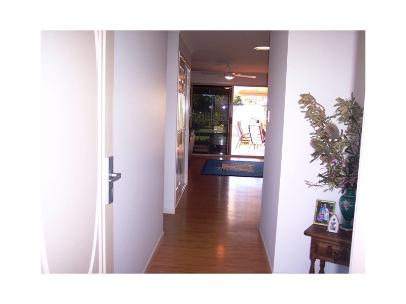 4  Layde Court, Urangan QLD 4655