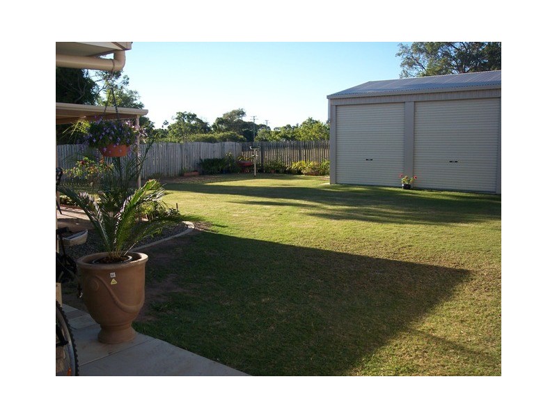 4  Layde Court, Urangan QLD 4655