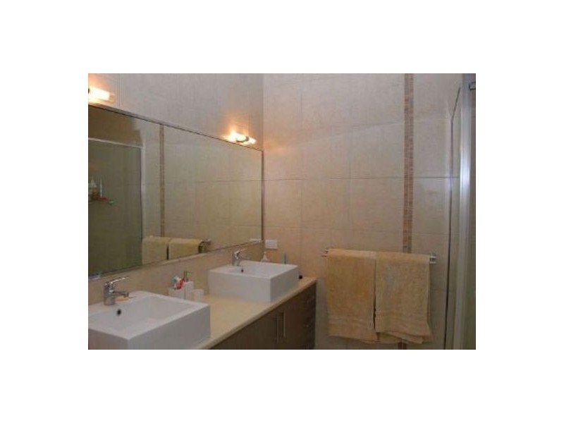 17 Haynes, Point Vernon QLD 4655