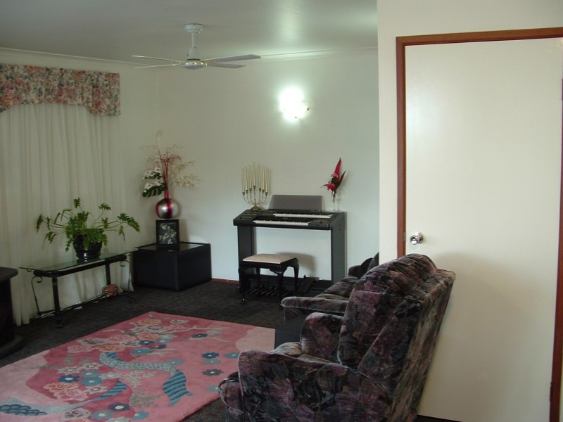 43B Murphy Street, Point Vernon QLD 4655