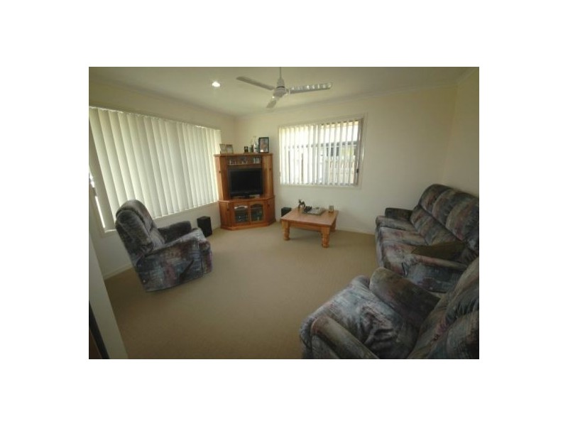 29 Earl St Vincent Circuit, Eli Waters QLD 4655