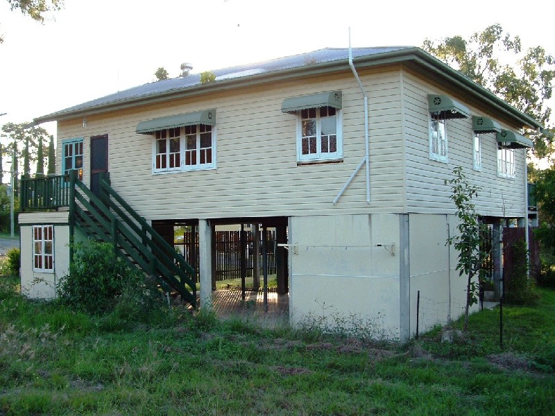 2 Island Outlook, River Heads QLD 4655