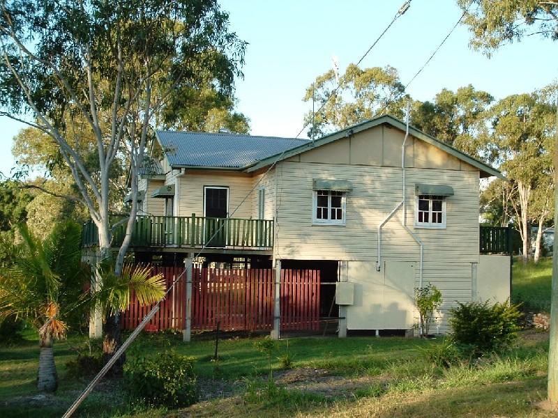 2 Island Outlook, River Heads QLD 4655