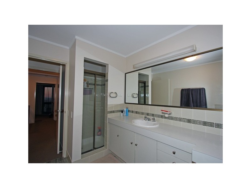 6  Regency Avenue, Urraween QLD 4655