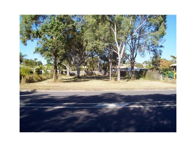 699 Boat Harbour Drive, Urangan QLD 4655