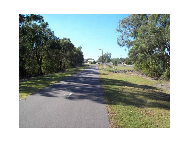 699 Boat Harbour Drive, Urangan QLD 4655