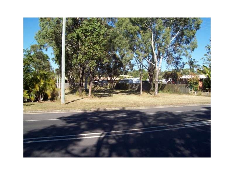 699 Boat Harbour Drive, Urangan QLD 4655
