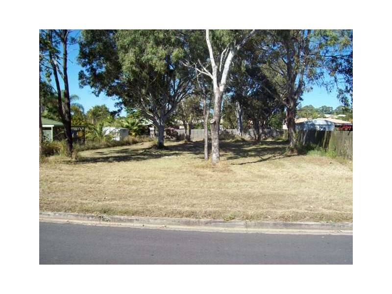 699 Boat Harbour Drive, Urangan QLD 4655