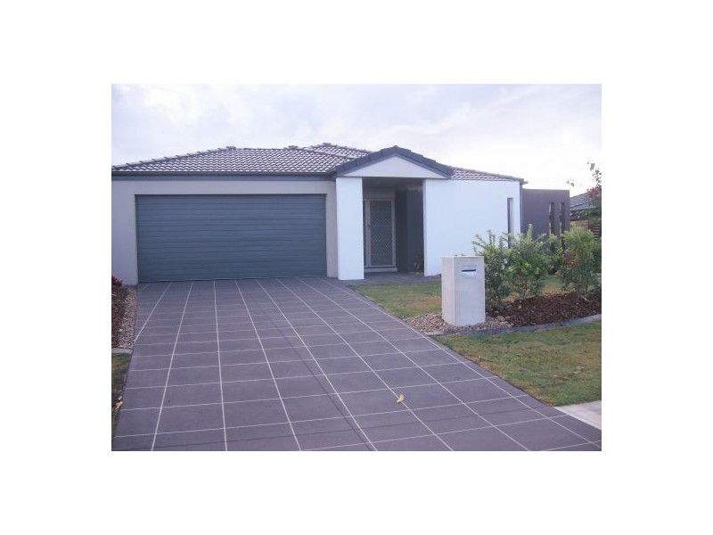49 Lady Penrhyn Drive, Eli Waters QLD 4655