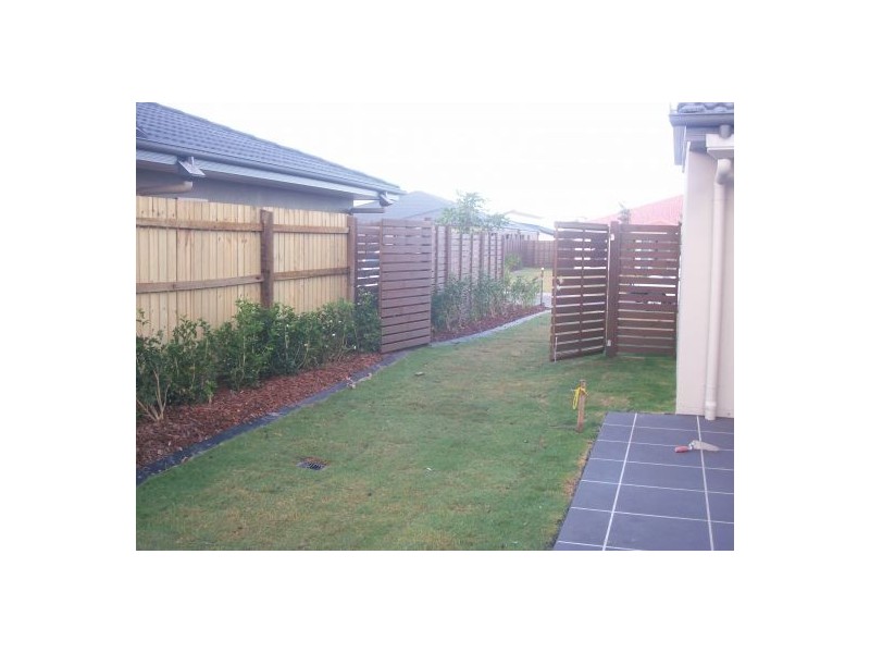 49 Lady Penrhyn Drive, Eli Waters QLD 4655