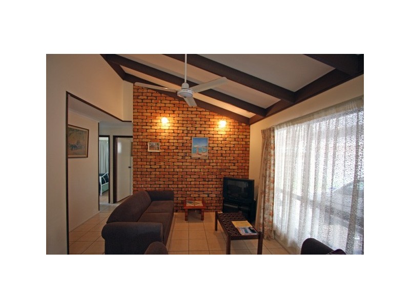65 Miller Street, Urangan QLD 4655