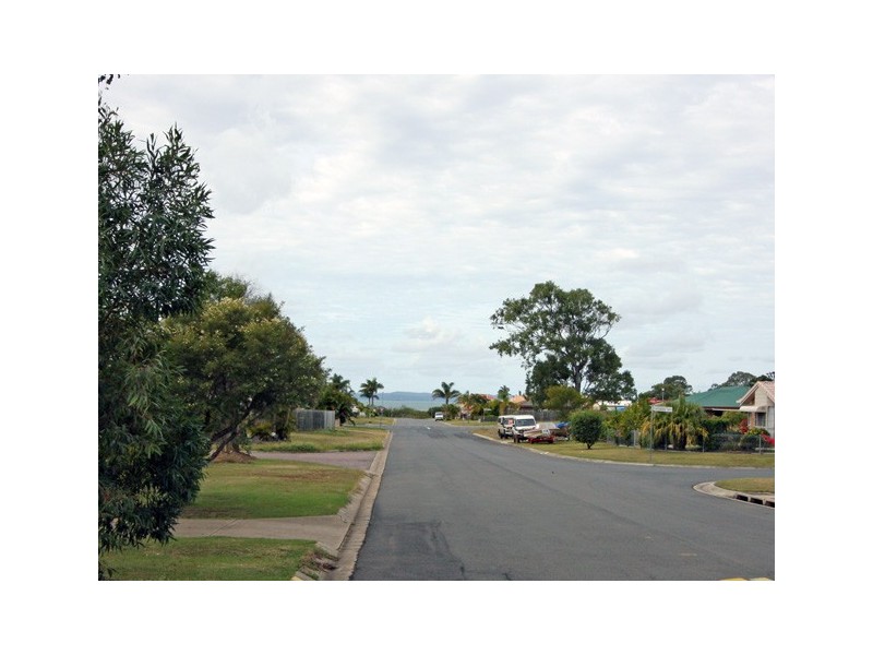 7 Aimee Drive, Urangan QLD 4655