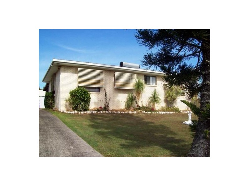 51 Kent Street, Urangan QLD 4655