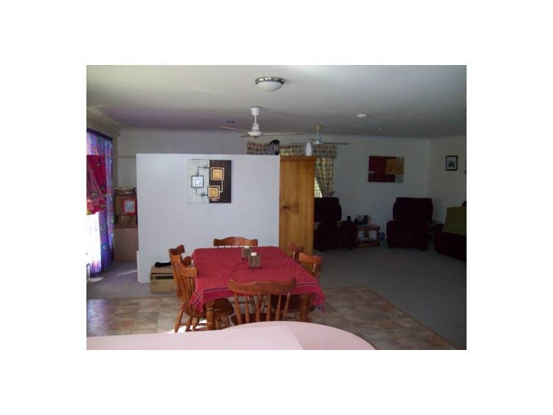 51 Kent Street, Urangan QLD 4655