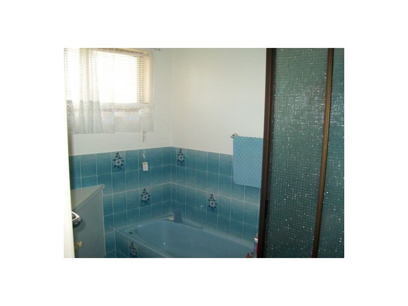 51 Kent Street, Urangan QLD 4655