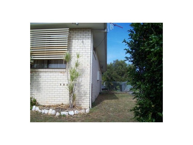 51 Kent Street, Urangan QLD 4655