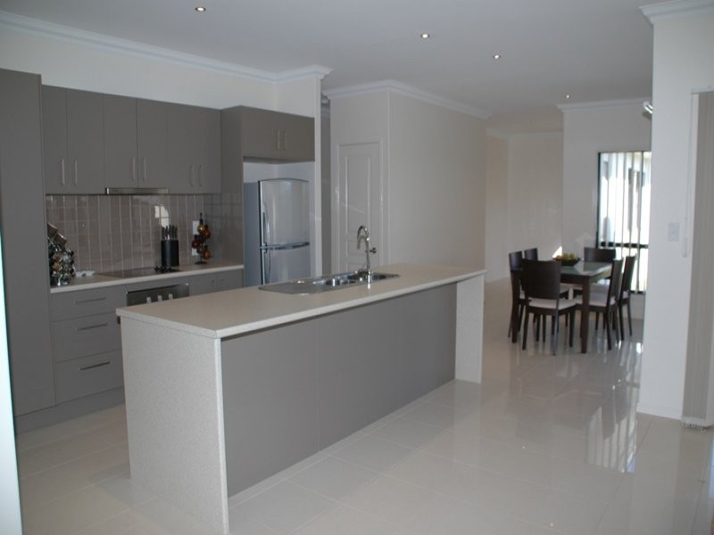 21 Parkland Bvld, Wondunna QLD 4655