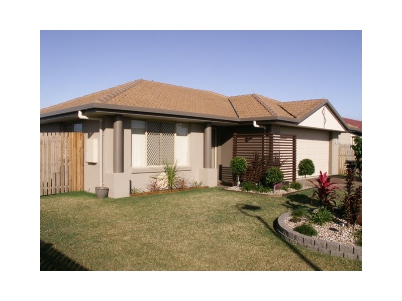 4 Protector Way. Mariners Cove, Eli Waters QLD 4655