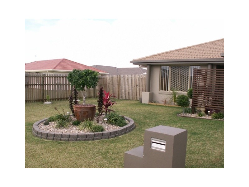 4 Protector Way. Mariners Cove, Eli Waters QLD 4655
