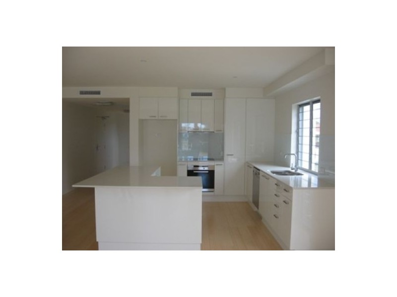 3/541 Esplanade, Urangan QLD 4655