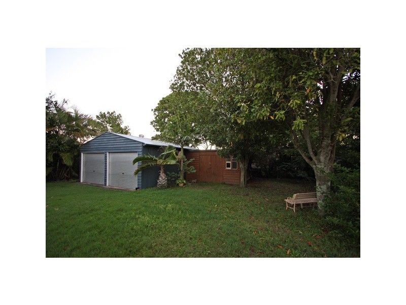 21 Hansen Street, Urangan QLD 4655